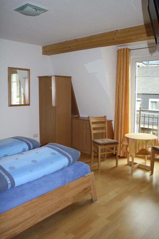 Weingut Goeres Hotel Briedel Quarto foto